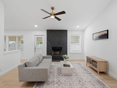 6804 Meadow Run, Austin, TX, 78745