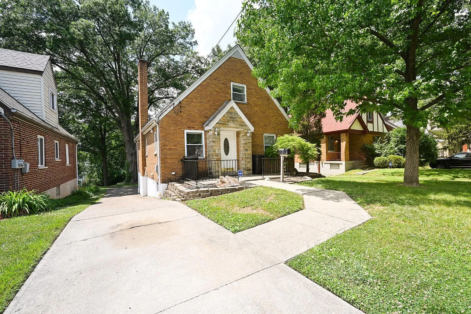 3921 Washington Ave photo 1