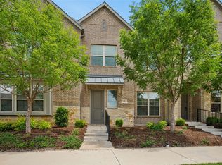 536 Ballustrade Dr, Irving, TX 75039