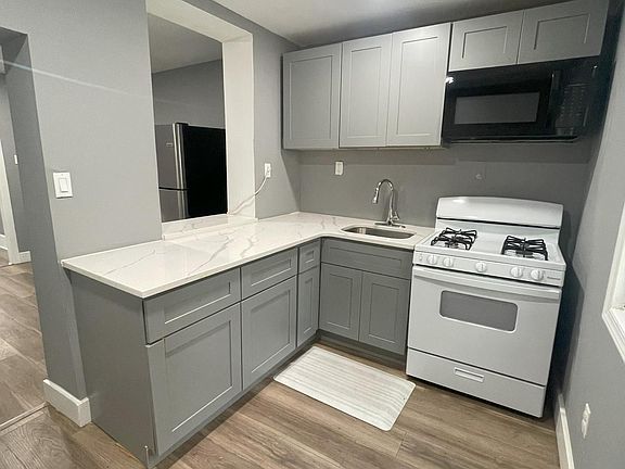 5th image of 3351 N American St