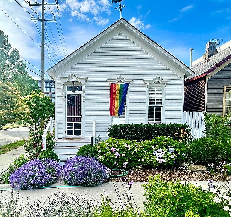 1st image of 1366 Bagley St