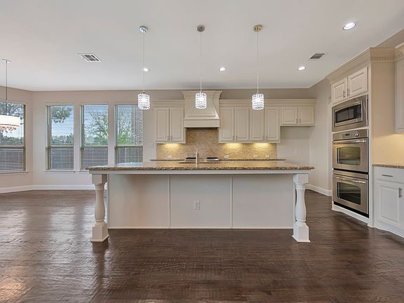 3rd image of 3012 Reid Dr