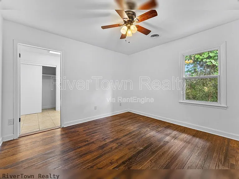 810 Indian Dr — Photo 8