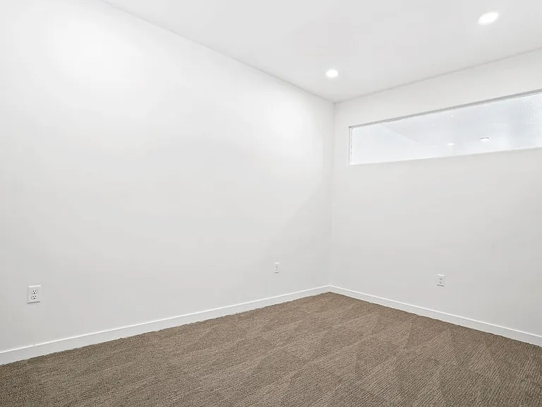 Unit A4: Bedroom