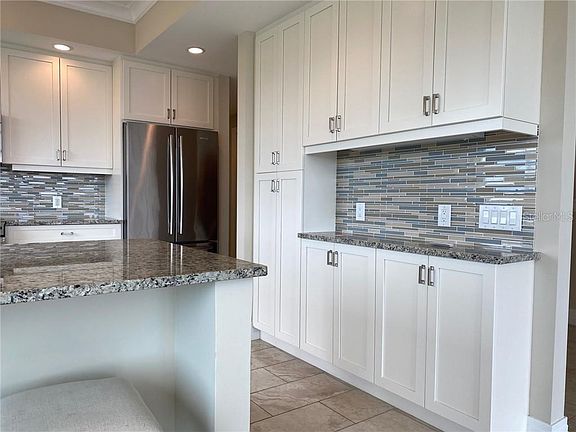 5th image of 1325 Snell Isle Blvd NE Unit 401