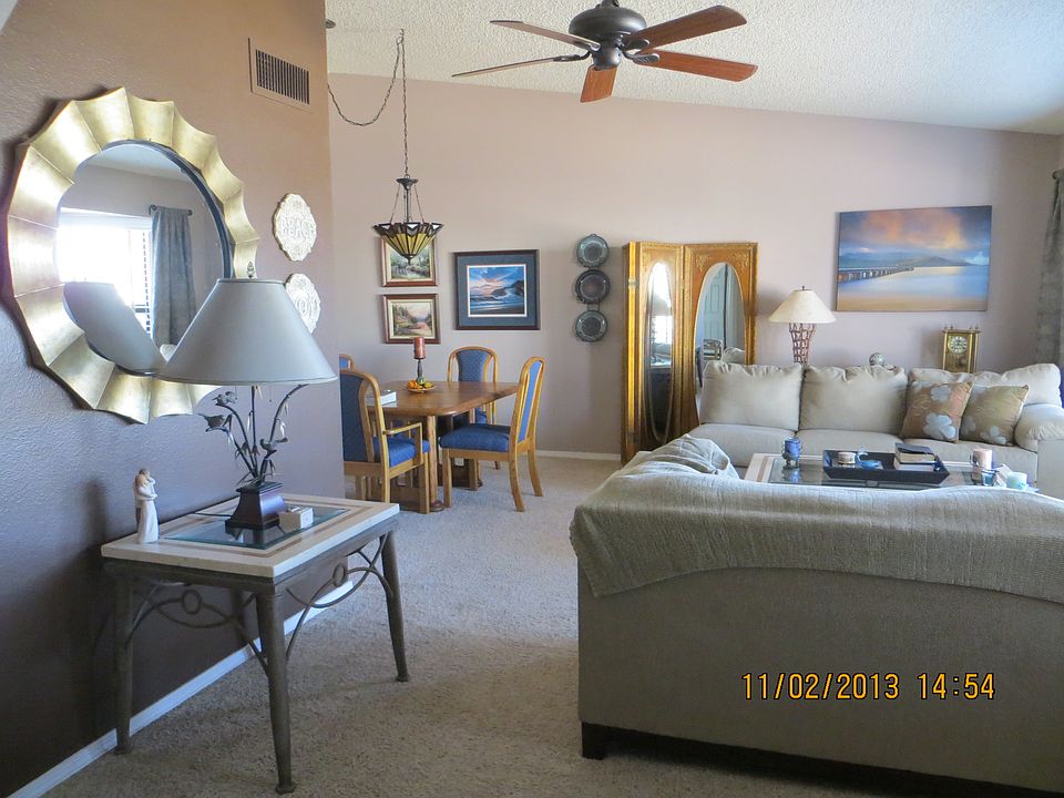 Living room/dining