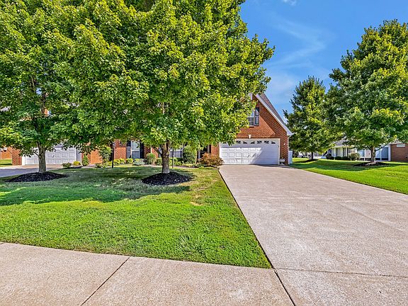 3rd image of 2760 Waywood Dr