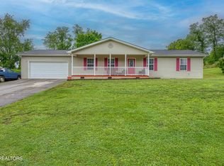 160 M & M Ln, Jacksboro, TN 37757