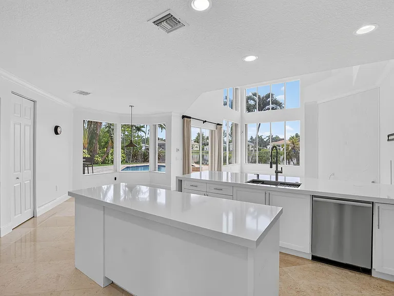 9511 Savona Winds Dr — Photo 27