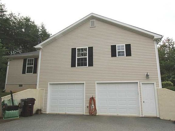 3rd image of 69 Shadow Hills Ln