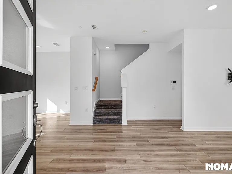 908 Spring Palms Loop — Photo 5