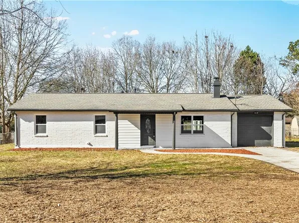 693 Highland Loop, Lawrenceville, GA 30046