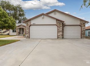 803 Ehrgood Ave, Nyssa, OR 97913