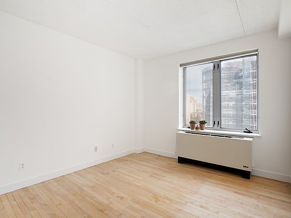 4th image of 53 Boerum Pl APT 11B