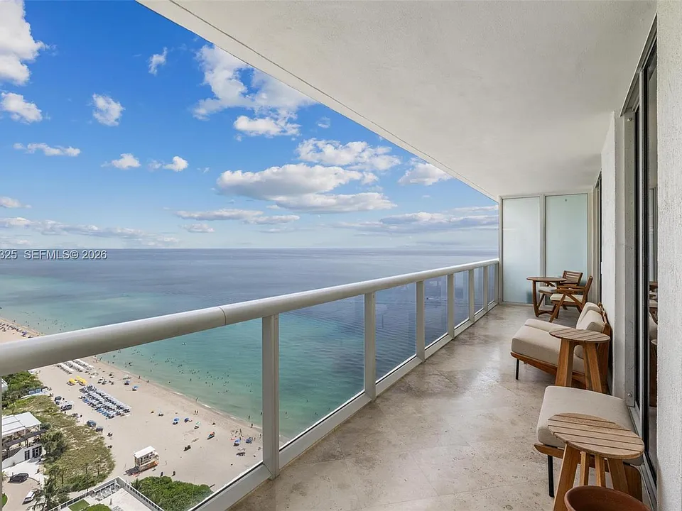 1830 S Ocean Dr #2811