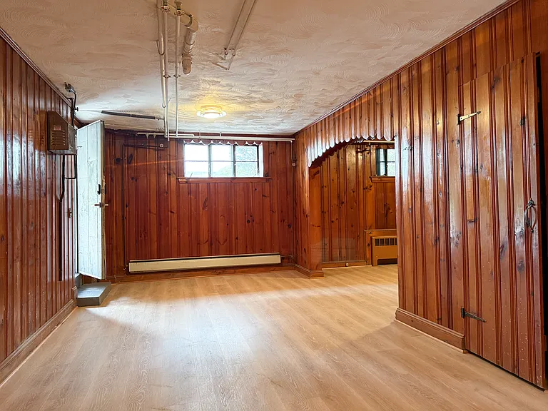 115 Grove St — Photo 16