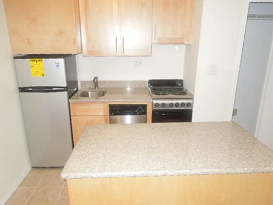 Rented by Ready Group | media 25