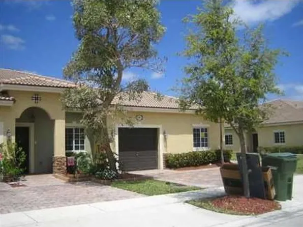 3229 NE 11th Dr, Homestead, FL 33033