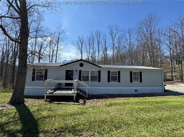 277 Morgan Carr Rd, Wallback, WV 25285