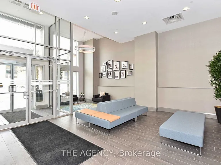 111 Worsley St #611 — Photo 2