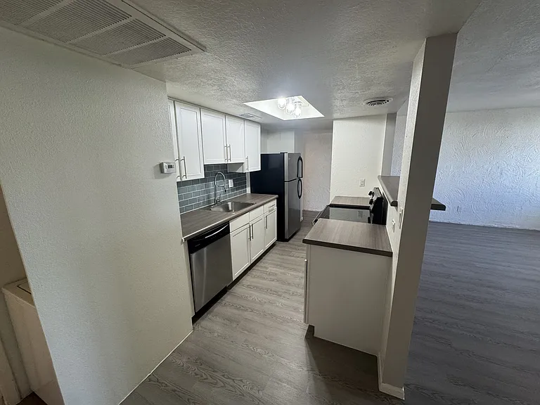 3311 N 18th St #17 — Photo 4
