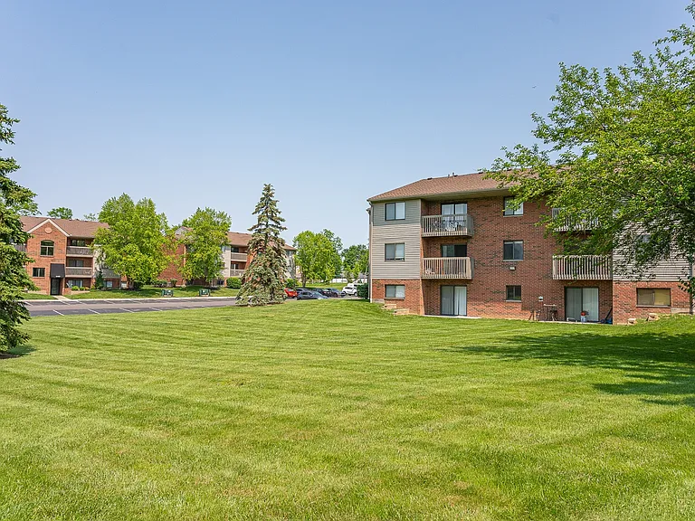 Timber Glen Apartments — Photo 73