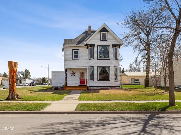 529 Main St E, Mayville, ND 58257