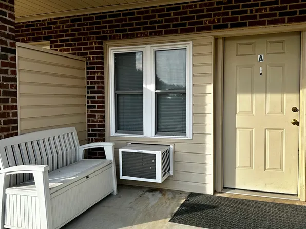 (undisclosed Address), Hudson, NC 28638