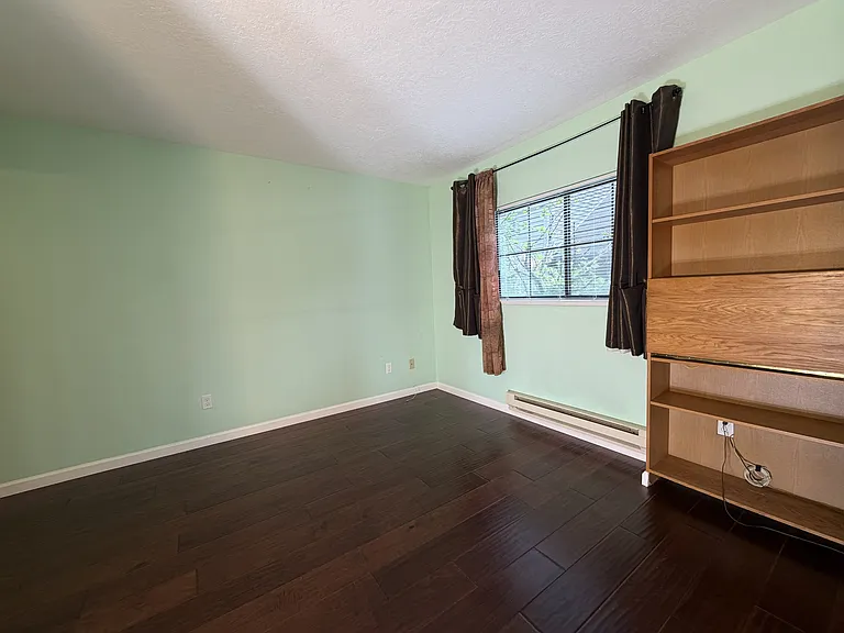 4000 Carman Dr #6 — Photo 14