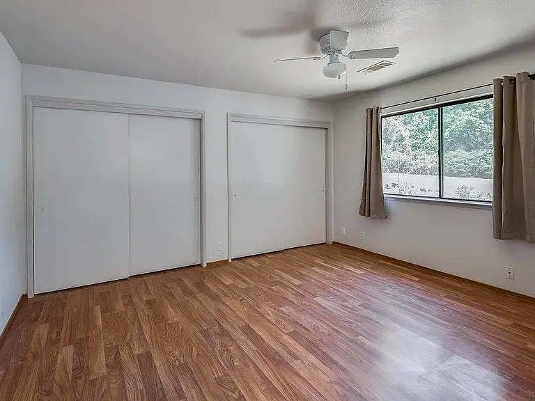 23213 Lone Pine Dr — Photo 4