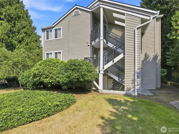 12024 100th Avenue NE #P101, Kirkland, WA 98034