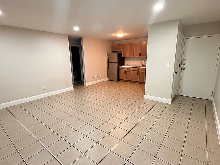 18 Hampton Rd #D10 — Photo 30