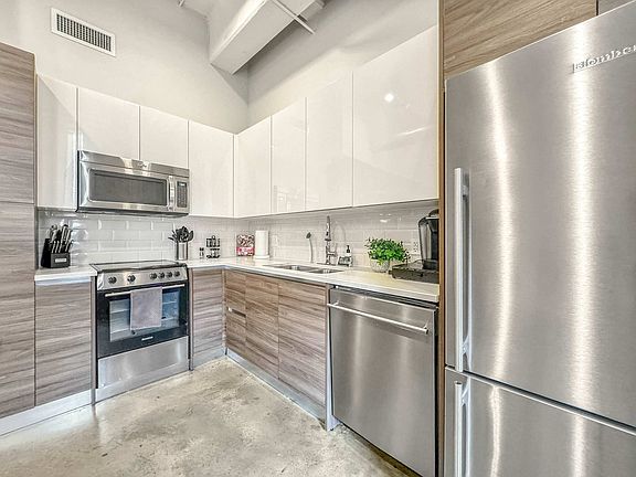 4th image of 555 Evergreen St #Id1221085p
