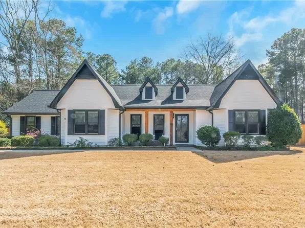 165 Sugarland Trl, Fayetteville, GA 30214