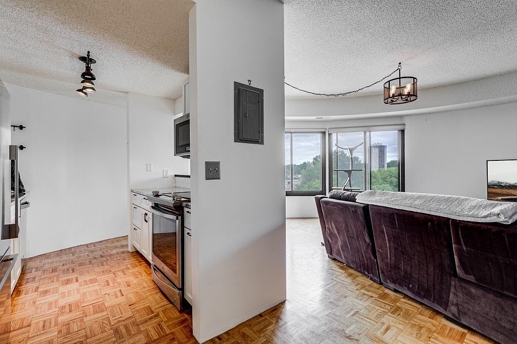 3151 Dean Ct #P51, Minneapolis, MN 55416 | Zillow