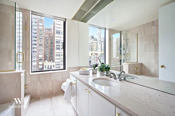 Rented by Warburg | media 7