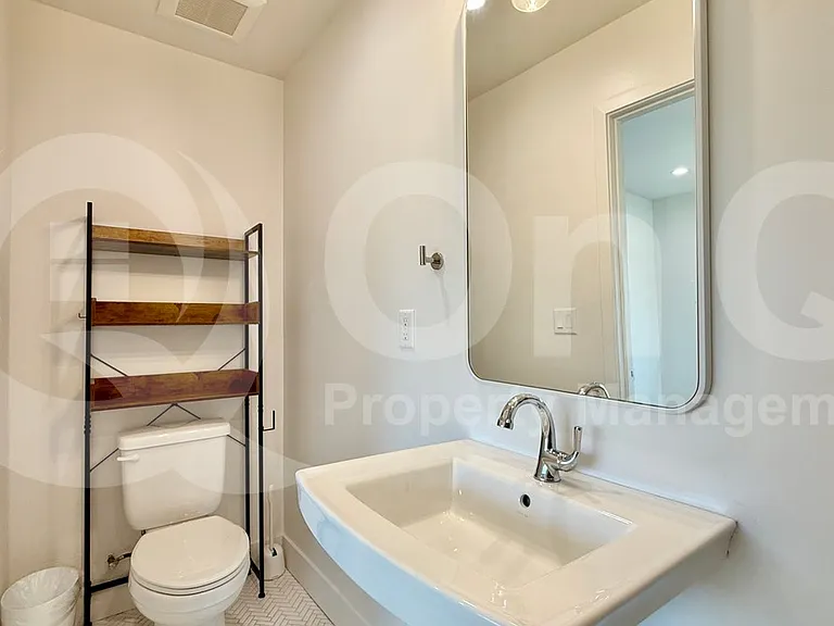 825 N 9th Ave #1 — Photo 6