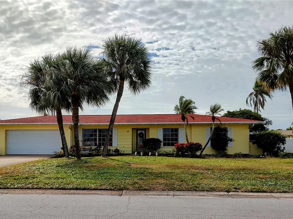 611 Palm Dr, Largo, FL 33770