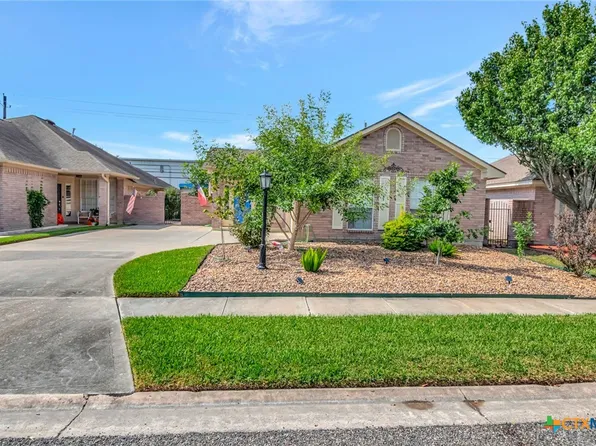 107 Tradewind Dr, Victoria, TX 77904