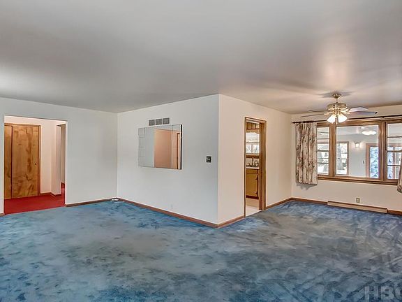 5th image of 601 Blue Bonnet Dr
