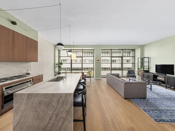 138 N 10th St, Brooklyn, NY 11249