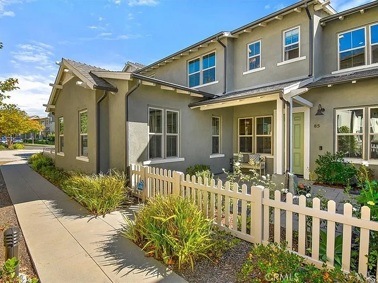 85 Promesa Ave — Photo 1
