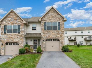 275 Melbourne Ln, Mechanicsburg, PA 17055