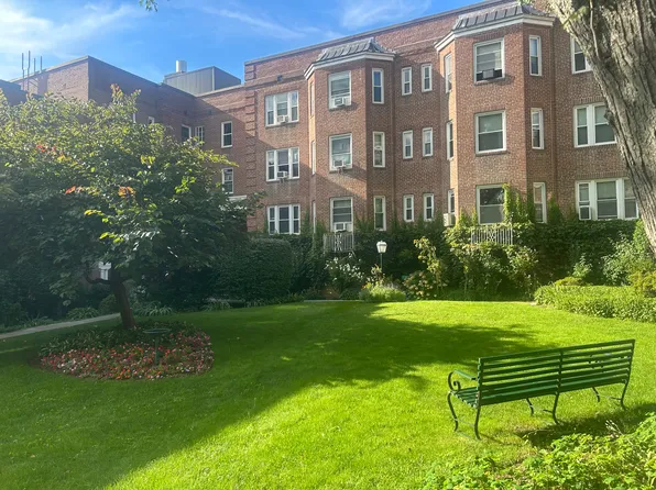 70 Strawberry Hill Ave, Stamford, CT 06902