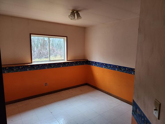 3rd image of 1630 S Warner Ave