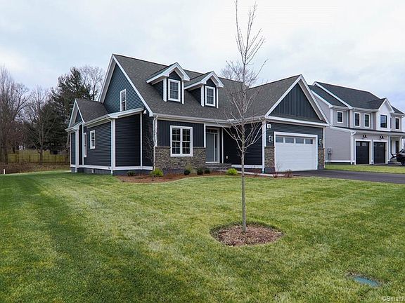 2nd image of 12 Arbor Meadow Dr