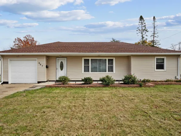 907 Minnesota St, Waterloo, IA 50702