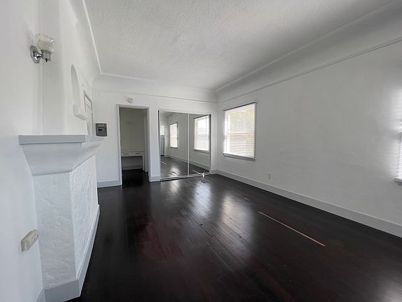 2nd image of 1217 Cedar Ave #4