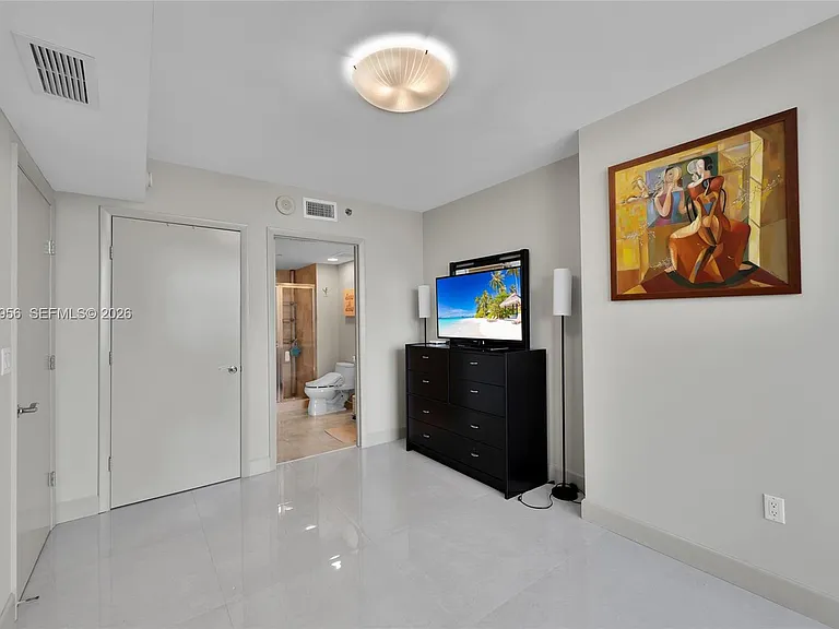 1800 S Ocean Dr #2007 — Photo 26