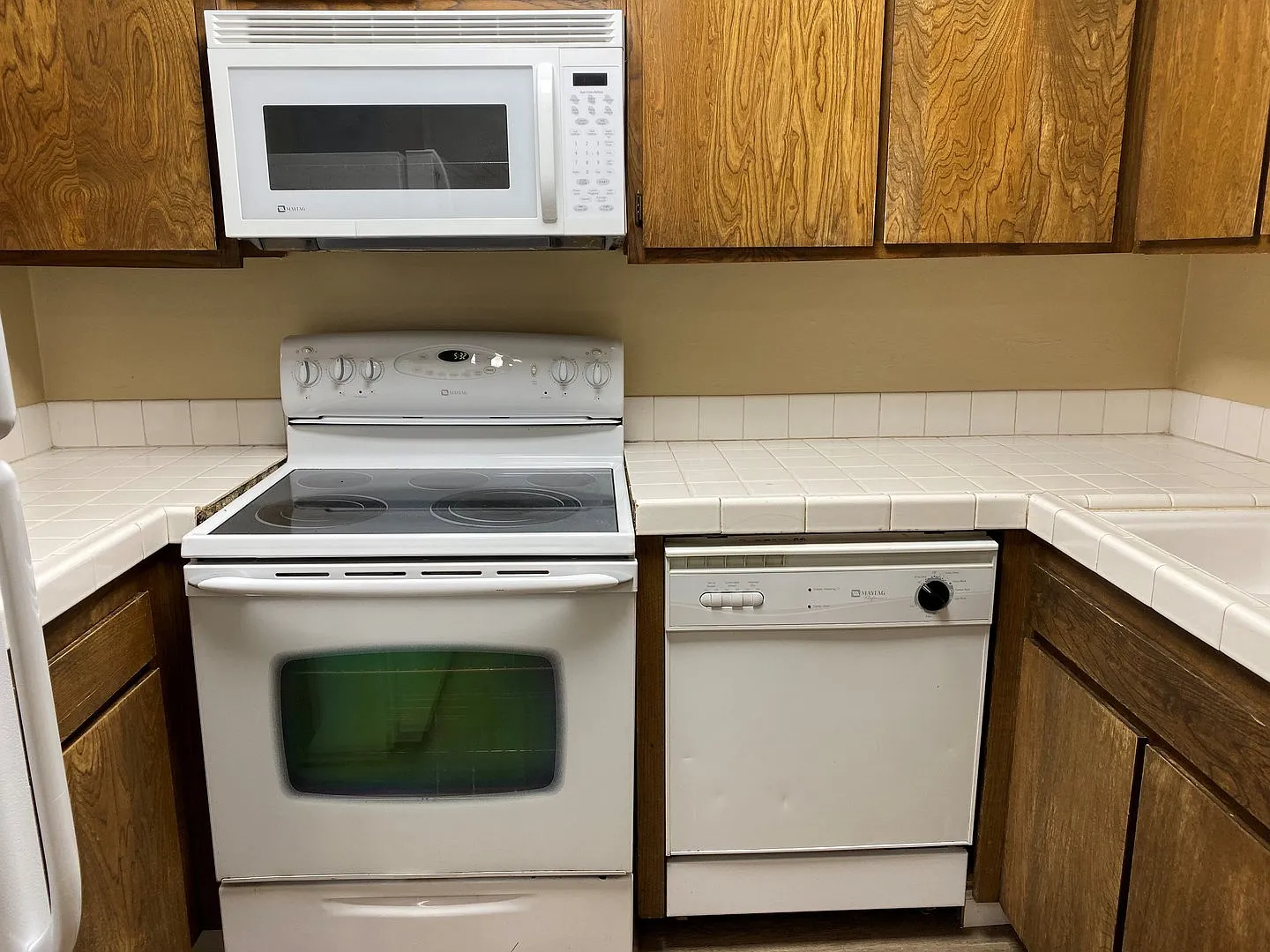 Two Bedroom and Two Bath Condo, close to SDSU! — Photo 4